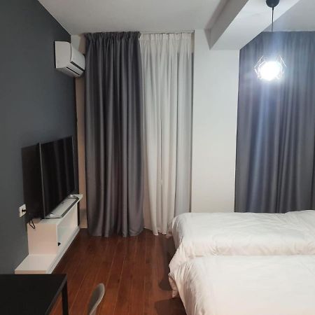 Modern Apartment Korca 3 Экстерьер фото