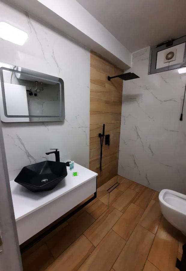 Modern Apartment Korca 3 Экстерьер фото